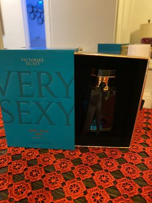 Buy Very Sexy Sea Eau de Parfum - Order Fragrances online