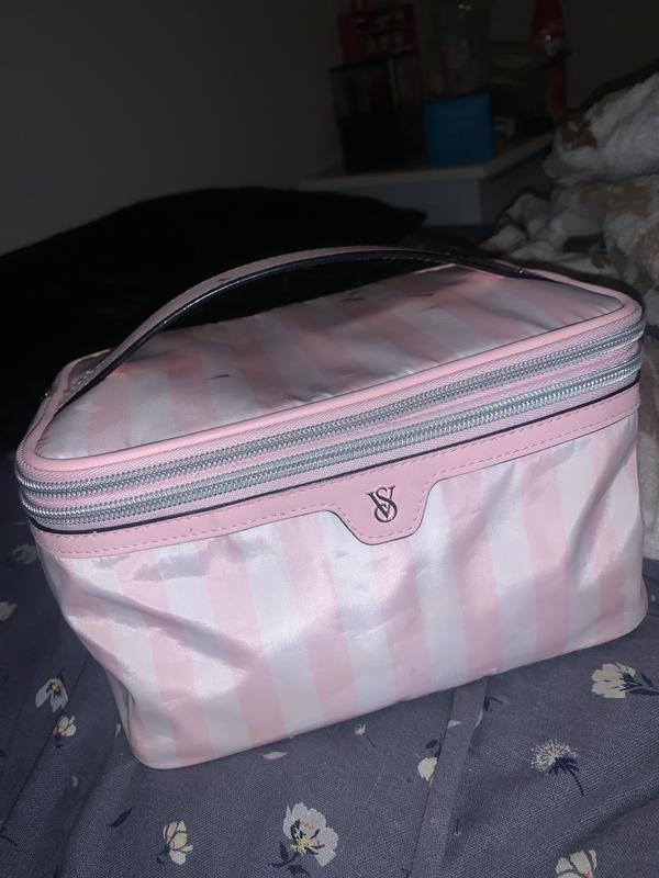 Buy Express Train Case, Black V-Quilt - Order Cosmetic Cases