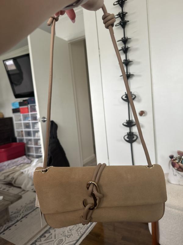 Review Thumbnail Image 0 275118326