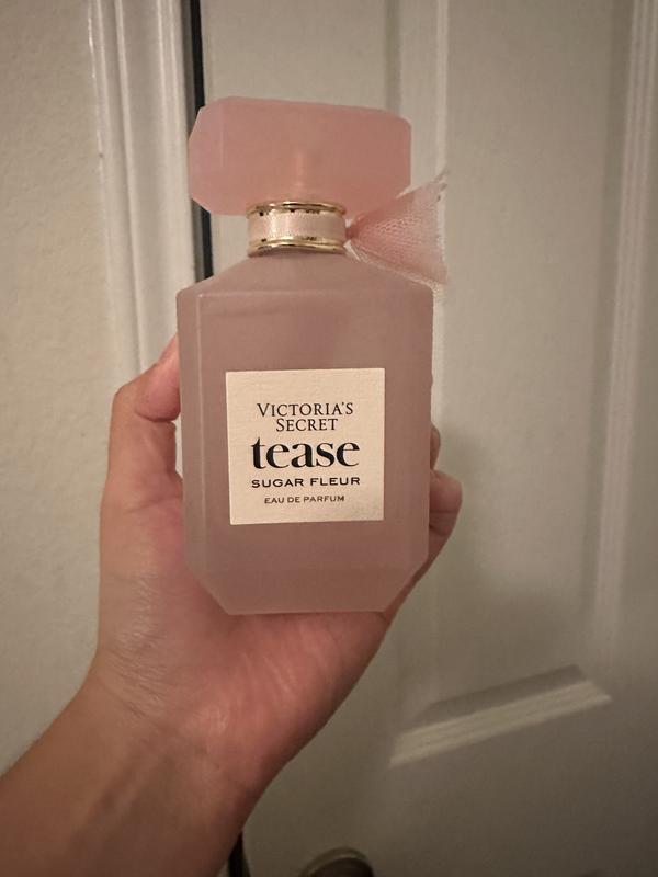 ほぼ新品 ヴィクトリアシークレット Tease 100mL オードパルファム 購入 Tease Crème Cloud オードパルファム、1.7oz - 注文