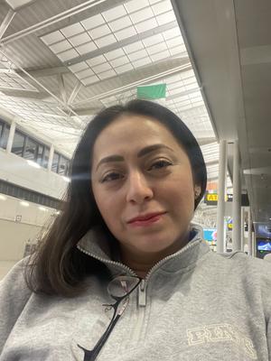 Delmy's photo of the Ivy Fleece Quarter-Zip Sweatshirt. Photo 1 of 1. Review Image shared by Delmy