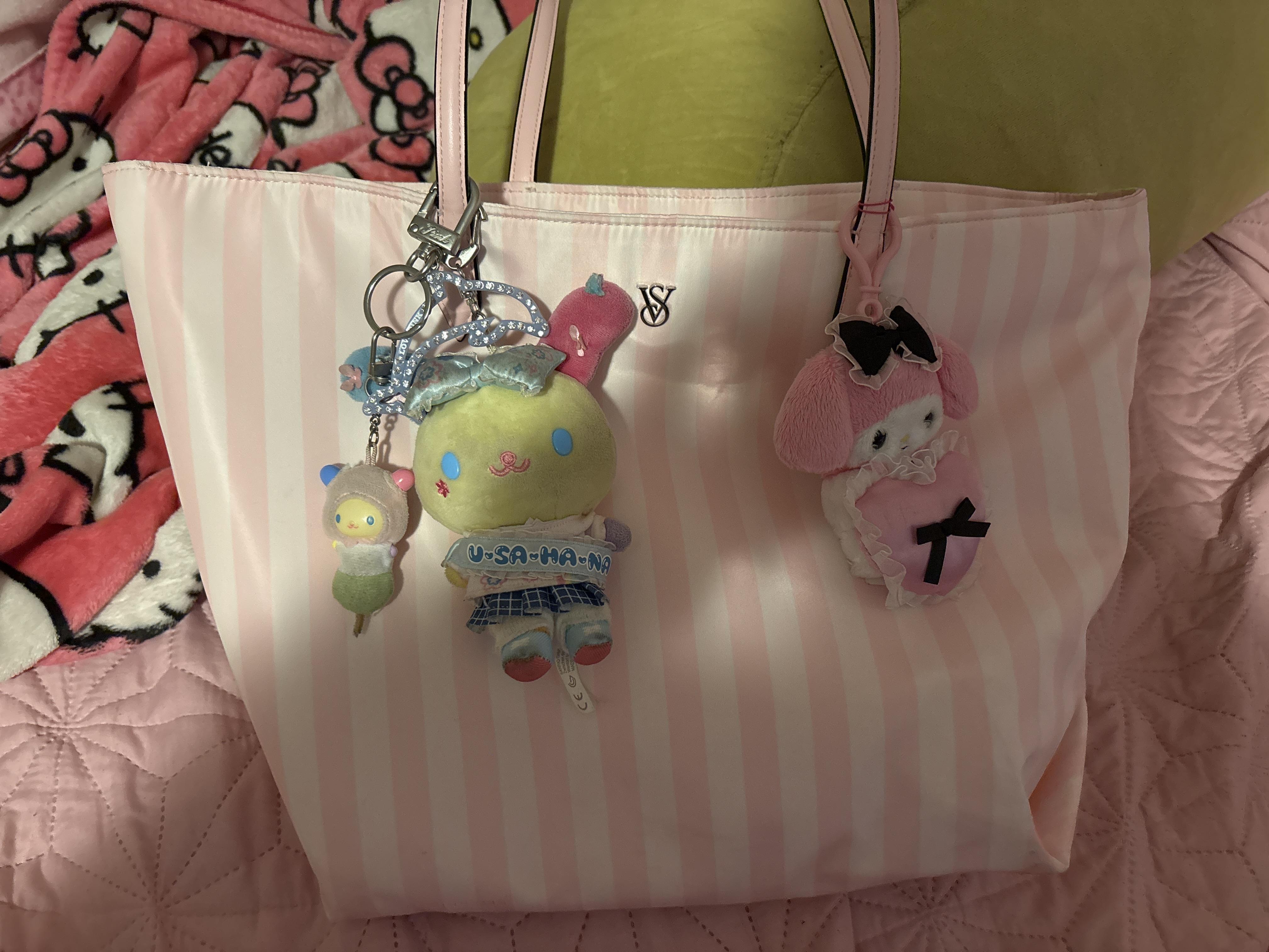 Sac cabas rose porté