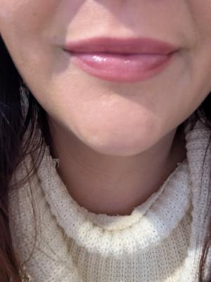 Randa41's photo of the New Look, Same Formula! Lip Glow Sheer Lip Oil. Photo 1 of 1. Bild-Bewertung geteilt von Randa41