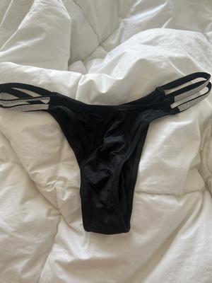 DIL's Victoria's Secret bombshell bra and g string : r/vsbras