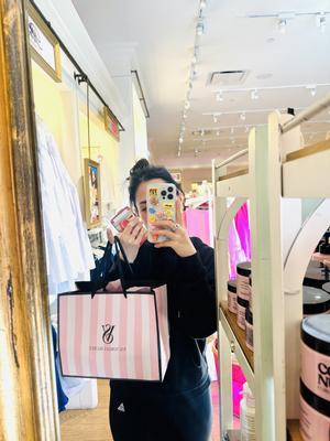 ★Victoria's Secret★ハートクロスボディバッグ ハート クロスボディバッグ、クリームを購入する - Bagsを