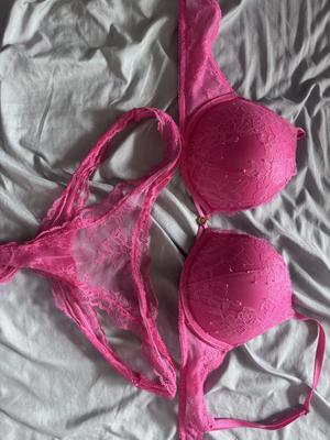 Rose's photo of the Rose Lace High-Leg Thong Panty. Photo 1 of 2. Bild-Bewertung geteilt von Rose