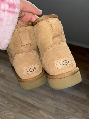 Bundle top of 2 UGGS RESERVED