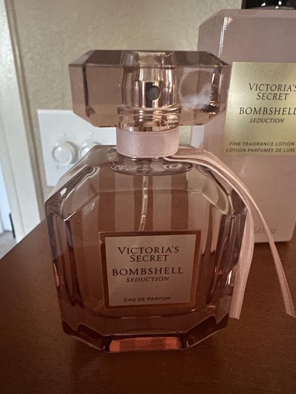 新品Victoria's Secret bombshell 香水ギフト VICTORIA'S SECRET ヴィクトリアズシークレット ボムシェル