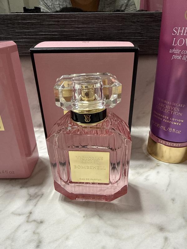 Buy Bombshell Eau de Parfum 1.7 oz, 1.7 Oz - Order Fragrances
