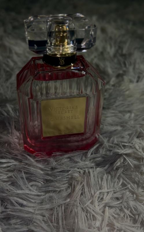 Bombshell オードパルファム 1.7 oz, 1.7ozを購入 - Fragrancesを