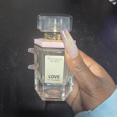 Love オードパルファム, 1.7 Fl Ozを購入する - Fragrancesのご