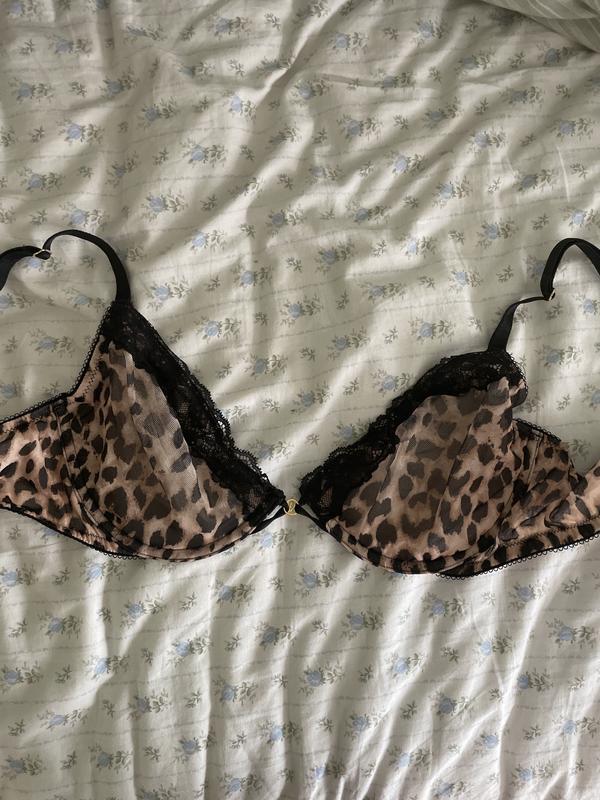 Victoria's secret スターダスト刺繍 ブラ 30A　セット 新品 Victoria's Secret オレンジ色刺繍ブラジャーショーツ