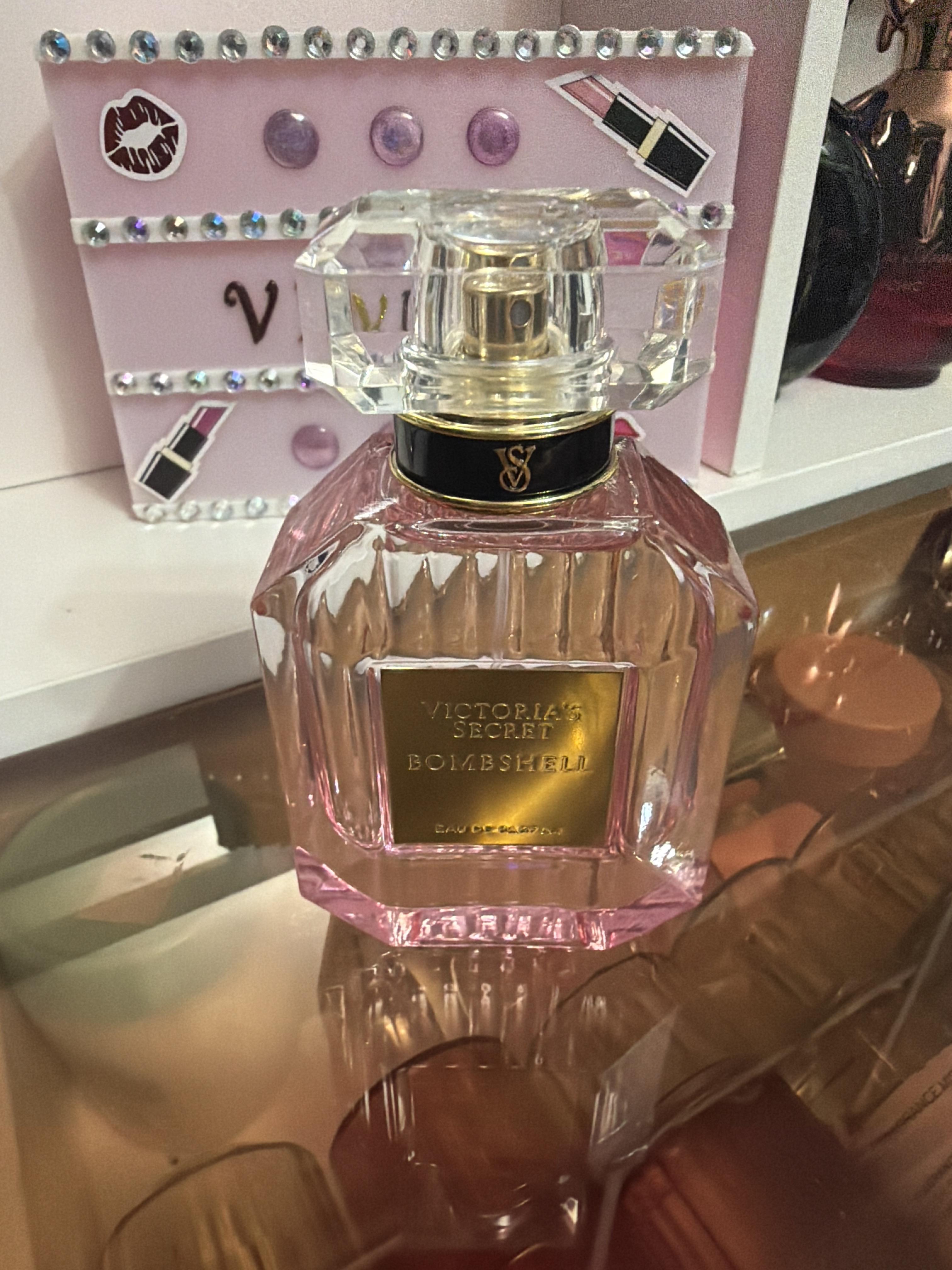 Buy Bombshell Eau de Parfum 1.7 oz, 1.7 Oz - Order Fragrances