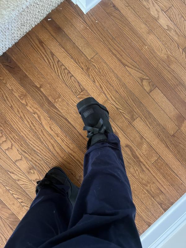 Customer photo for "Love my uggs"