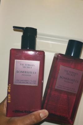 Victoria's secret bombshell 香水　ボディーローション Amazon.com : Victoria's Secret Bombshell Seduction Fragrance