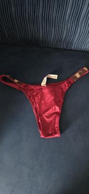 Nezha 's photo of the Smooth Strappy-Back High-Leg Thong Panty. Photo 2 of 3. Bild-Bewertung geteilt von Nezha