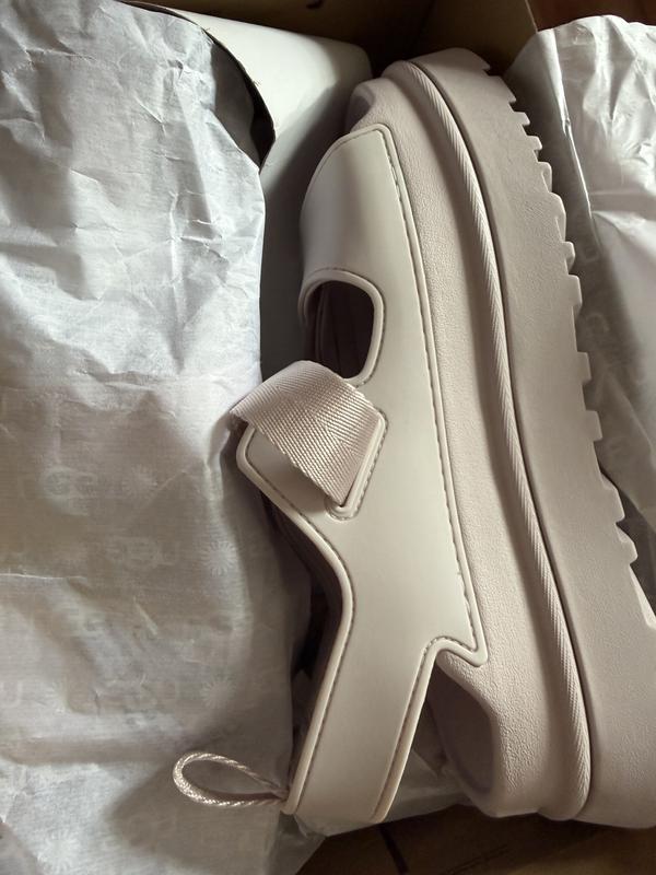 Erika Eliana's photo of the Goldenglow Sandals. Photo 1 of 1