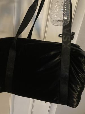 VSX メッシュ スナップ ダッフルバッグ、ブラックを購入する