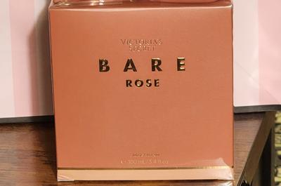 Bare Rose オードパルファム 1.7 oz、1.7oz を購入する - Fragrances