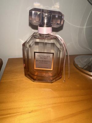Bombshell Seduction オードパルファム, 3.4ozを購入する