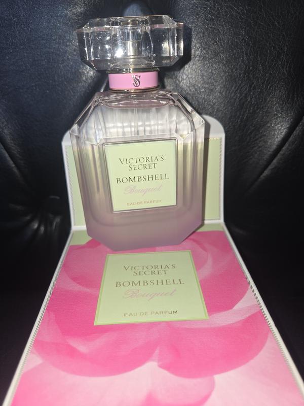 Bombshellブーケ オードパルファム 3.4 oz, 3.4ozを購入 - Fragrances 