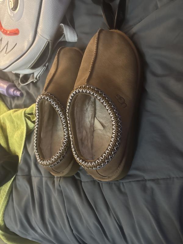 Chelsea's photo of the Tasman Slippers. Photo 2 of 2