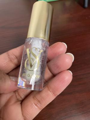 MIESHA's photo of the New Look, Same Formula! Lip Glow Sheer Lip Oil. Photo 1 of 1. Bild-Bewertung geteilt von MIESHA