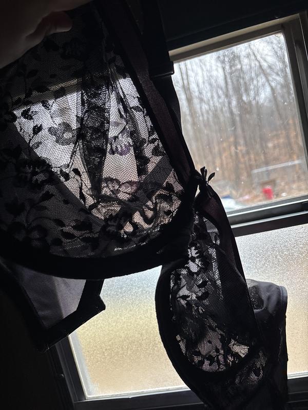 Tiffany's photo of the Smooth Lace Unlined Bra. Photo 1 of 1