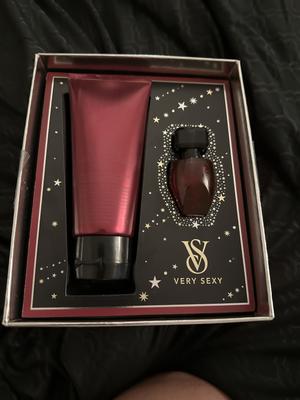 Victoria’s Secret Very Sexy Perfume selling Set