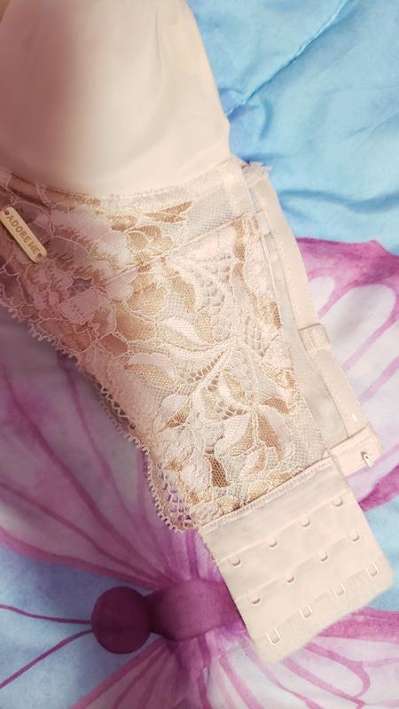 Karen's photo of the Lyza Balconette Bra. Photo 1 of 1