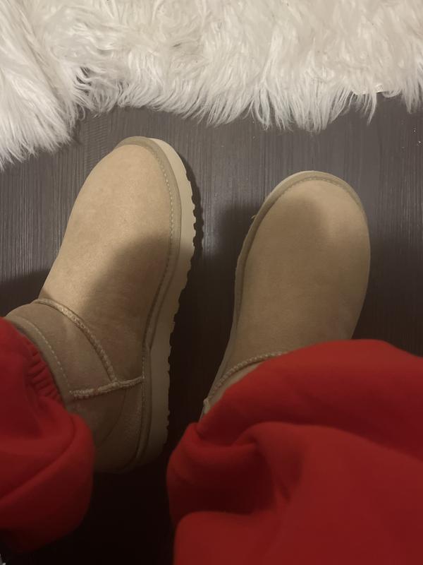 Customer photo for "UGG review"