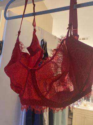 Victoria's Secrets Very Sexy Wicked Unlined Plunge Bra Red Lace 36DD, 36DDD  NWT