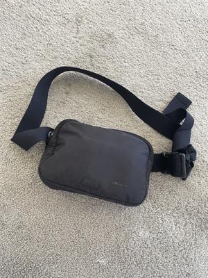 Yulli's photo of the Belt Bag. Photo 1 of 1. Review Image shared by Yulli