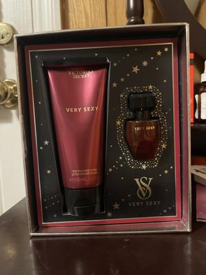 Victoria’s Secret Very Sexy Perfume selling Set