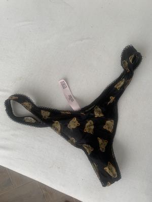Olena's photo of the Printed High-Leg Thong Panty. Photo 1 of 1. Bild-Bewertung geteilt von Olena