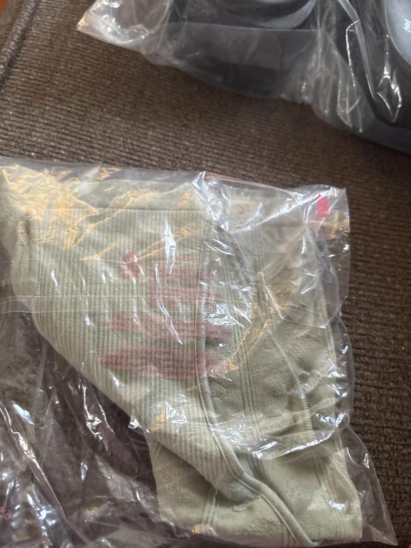 Rosie1080's photo of the Seamless Brazilian Panty. Photo 1 of 3. Review Image shared by Rosie1080