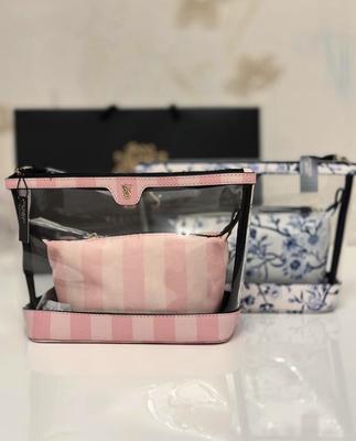メイクポーチ 2点セット, ブラックVキルトを購入する - Cosmetic