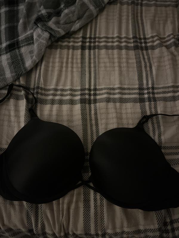 Victoria's Secret Bombshellブラジャー Bombshell 2カップアップ スムース プッシュアップブラ