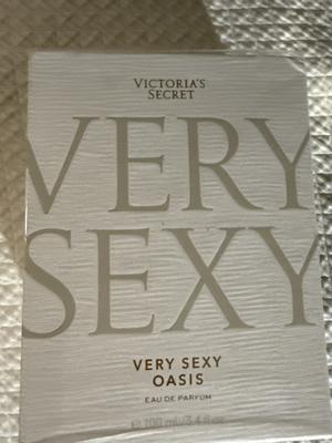 VERY SEXY Night オードパルファム 1.7 oz、1.7ozを購入する
