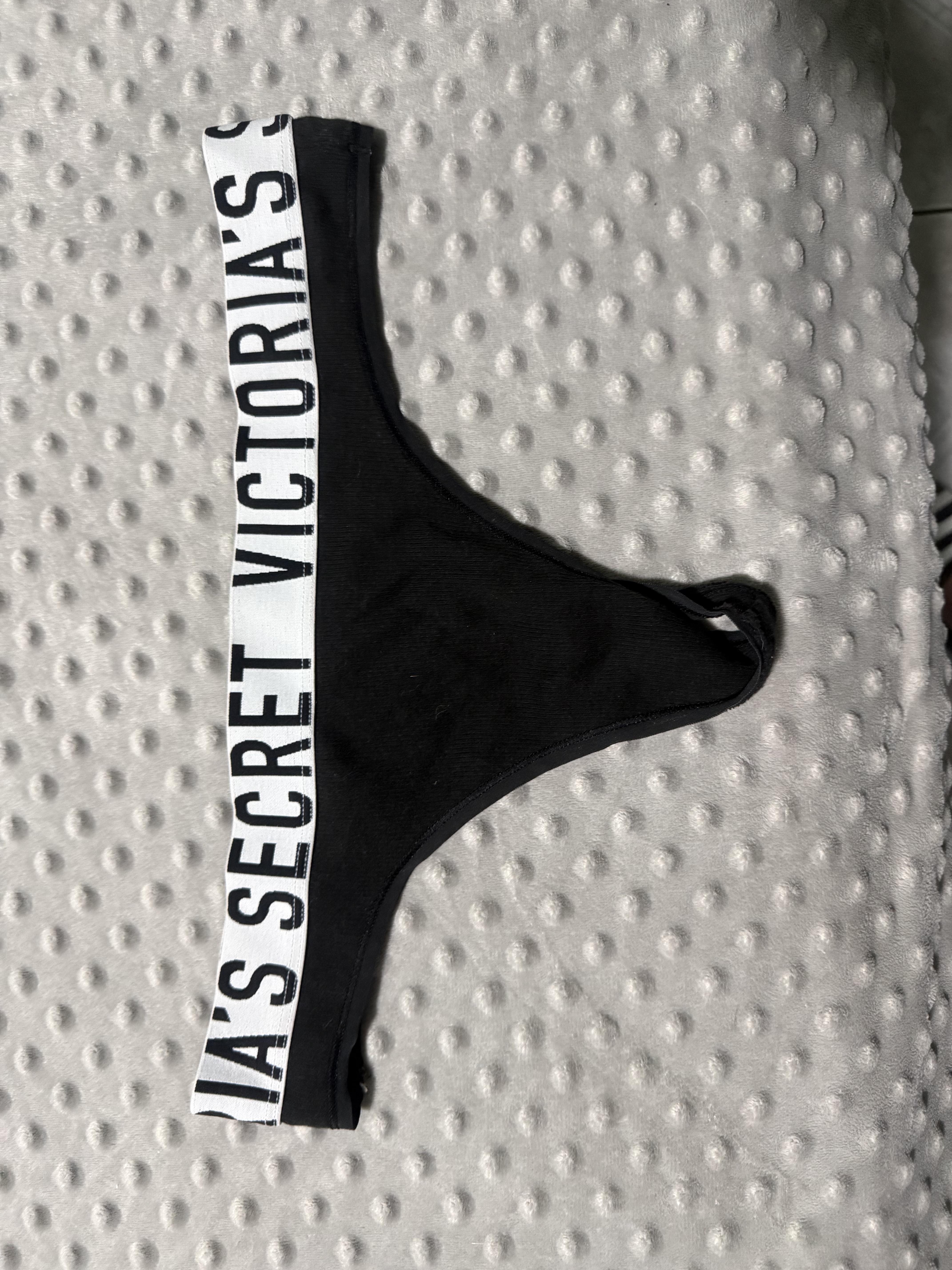 275806555