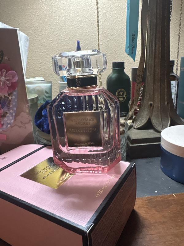 Buy Bombshell Eau de Parfum 1.7 oz, 1.7 Oz - Order Fragrances