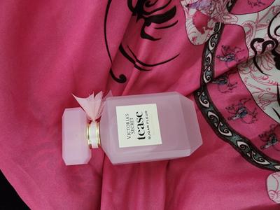 BENZY's photo of the Tease Sugar Fleur Eau de Parfum - 3,40 oz. Photo 1 of 1. Bild-Bewertung geteilt von BENZY