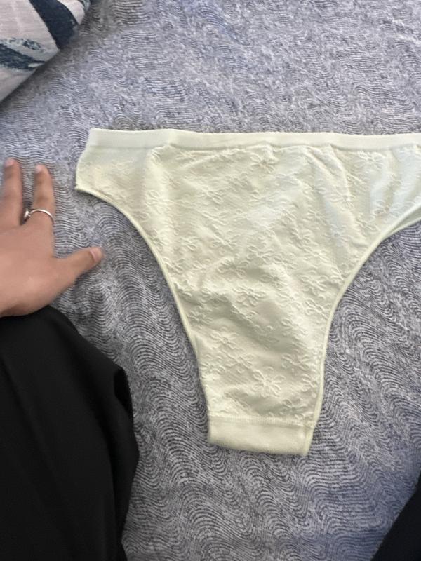 Harmanpreet 's photo of the Seamless Brazilian Panty. Photo 2 of 3. Review Image shared by Harmanpreet