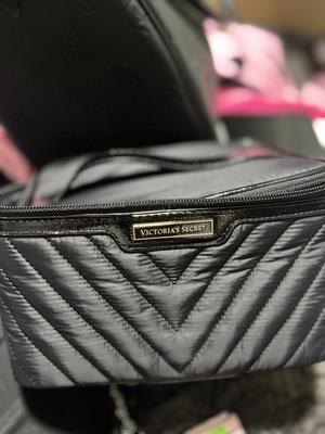 Bikini's photo of the Express Train Case. Photo 1 of 3. Review Image shared by Bikini