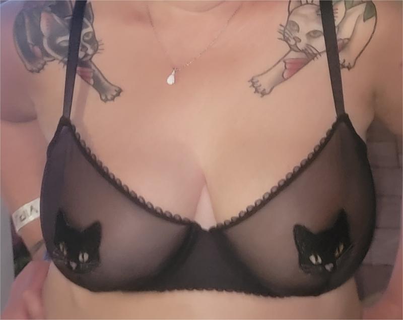 Customer photo for "Super-Cute Super-Comfy Set!"