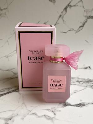 Darya 's photo of the Tease Sugar Fleur Eau de Parfum - 1,70 oz. Photo 2 of 3. Bild-Bewertung geteilt von Darya