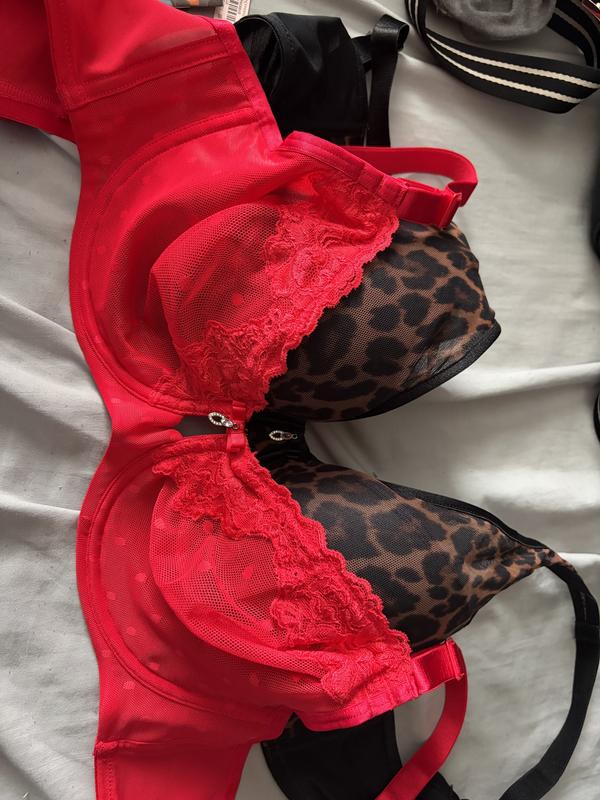 Cheyenne's photo of the Sheer Whisper Unlined Underwire Bra. Photo 1 of 1