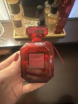 Bombshell Intense オードパルファム, 1.7ozを購入する