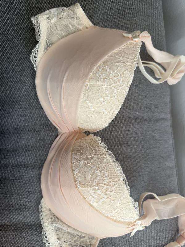 Lydia Ana 's photo of the Clairabelle Demi Bra. Photo 2 of 3