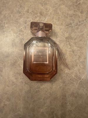 Victoria's Secret BOMBSHELL 100ml 香水 Amazon.com : Victoria's Secret Bombshell Eau de Parfum